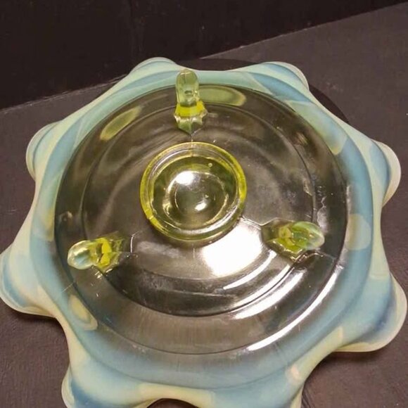 Fenton uranium Glass opalescent footed glass dish. 7.5 inches - Picture 4 of 6